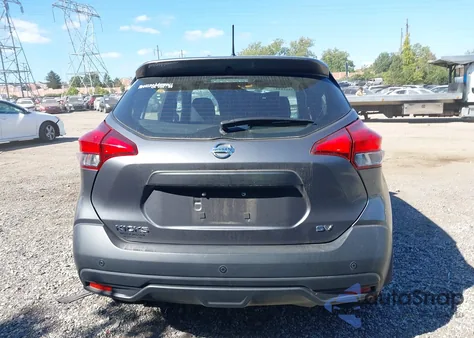 2018 Nissan Kicks Sv z USA, uszkodzony, nr VIN 3N1CP5CU5JL545218